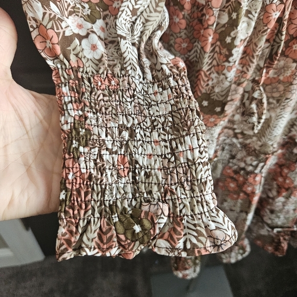 Dokotoo Boho Drawstring V Neck Smocked Long Sleeve Ruffle Tiered Chiffon Large - Picture 5 of 10